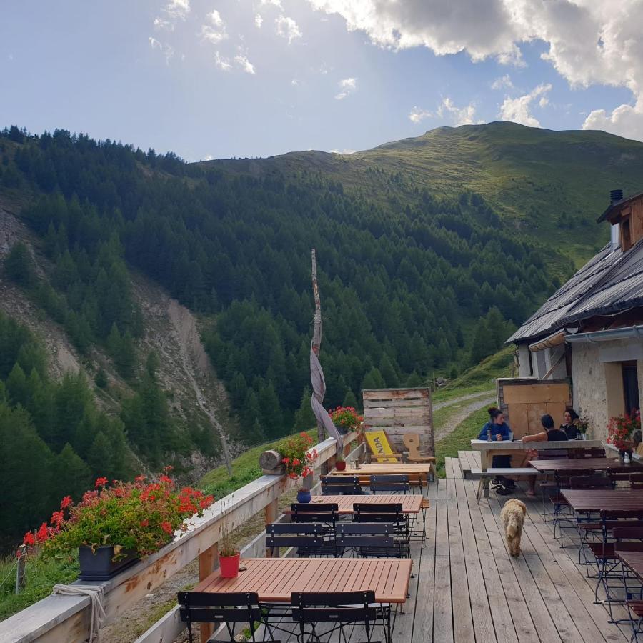 Madulain Alp Es-Cha Dadour Bed & Breakfast エクステリア 写真