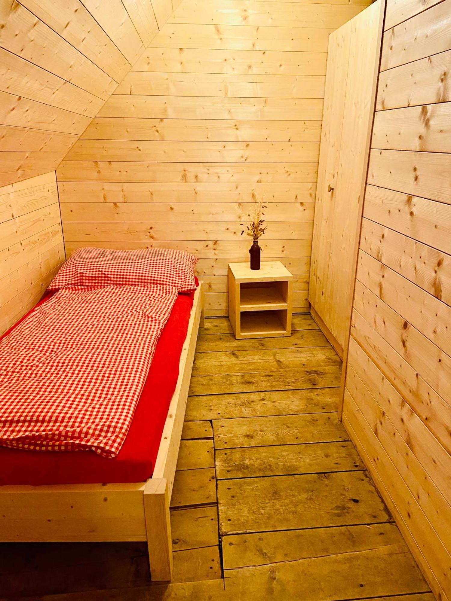Madulain Alp Es-Cha Dadour Bed & Breakfast エクステリア 写真
