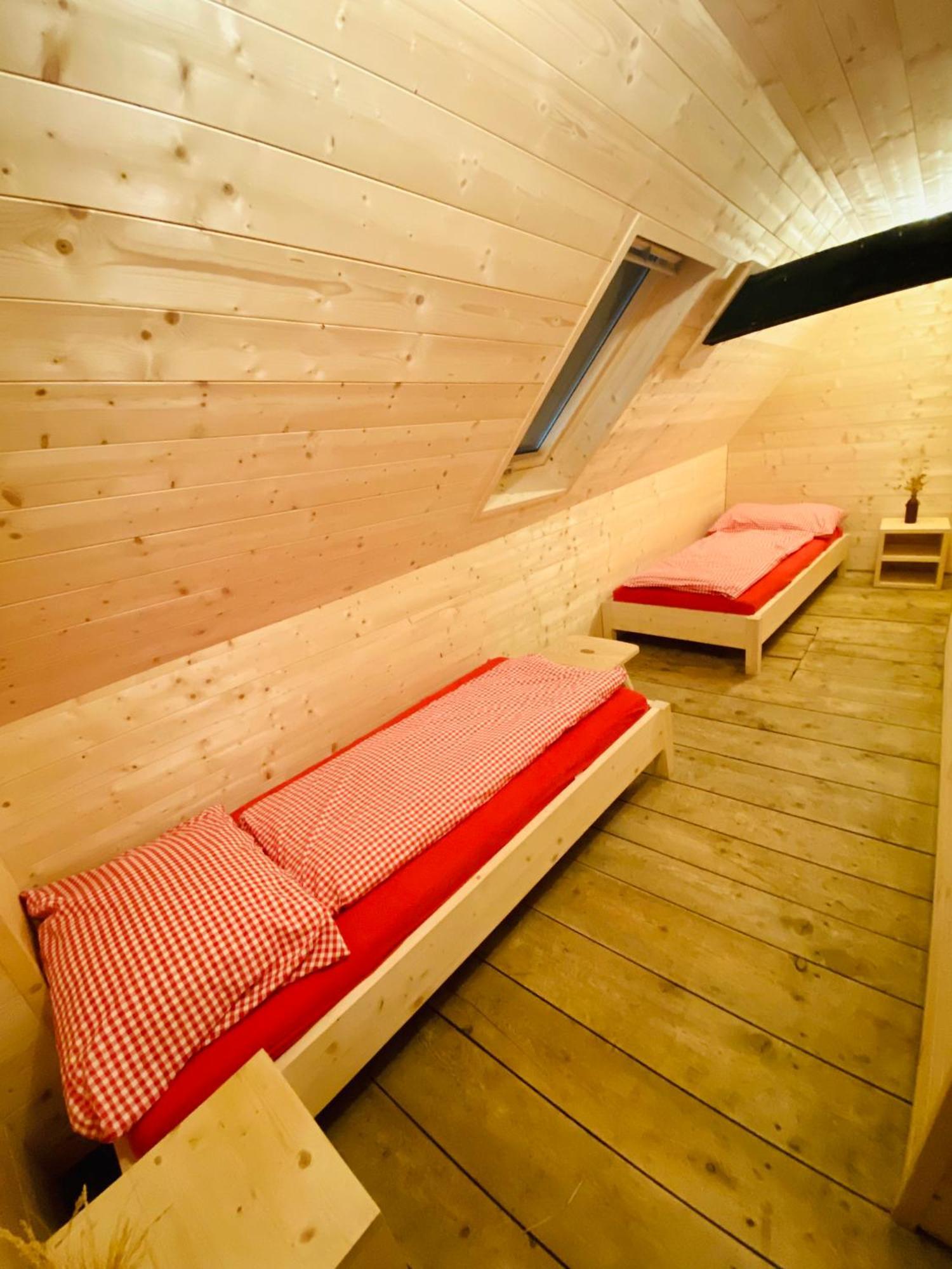 Madulain Alp Es-Cha Dadour Bed & Breakfast エクステリア 写真